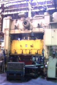 1,000 Ton Verson Straight Side Press For Sale