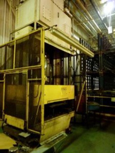 200 Ton 4 Post Hydraulic Press